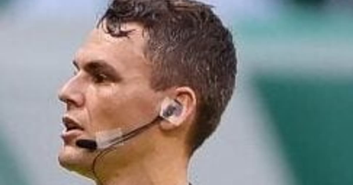 Arbitragem de Corinthians x Athletico vira alvo nas redes: 'Desesperadora'