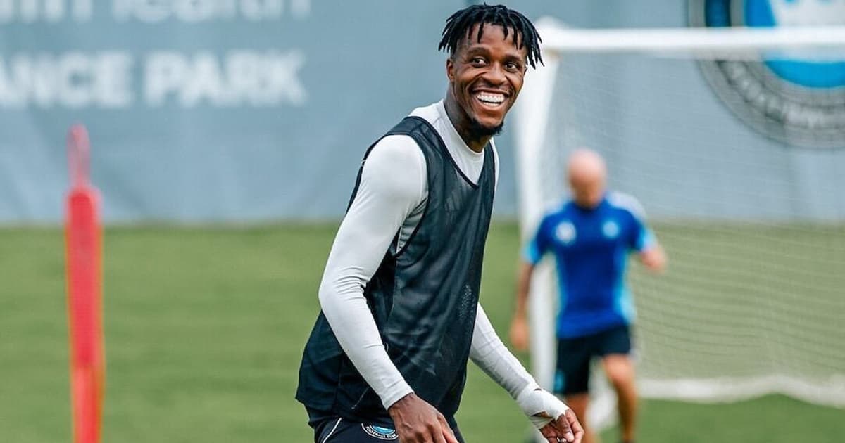 Corinthians Recebe Proposta de Ex-Atacante da Seleção Inglesa para Reforço no Elenco