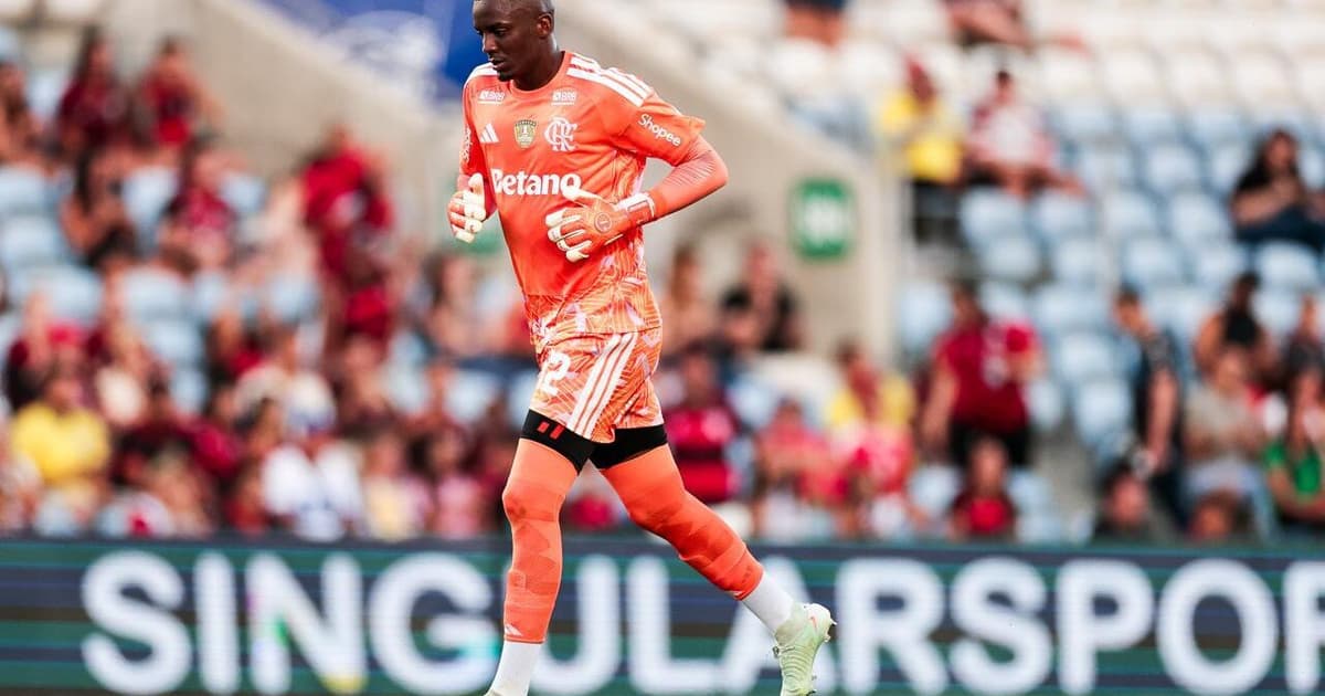 Andrew destaca intertemporada do Flamengo e explica evolução no jogo com os pés