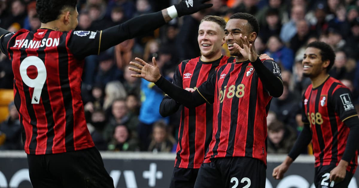 Barcelona faz consulta por atacante do Bournemouth após impasse por Álvarez