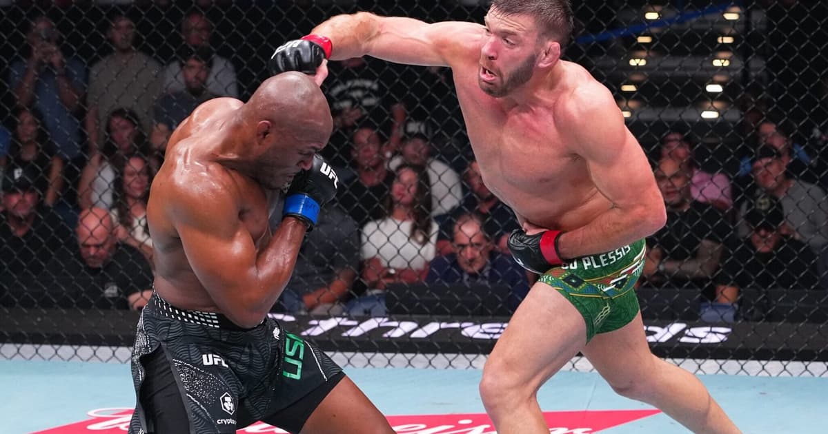 Du Plessis vence duelo de ex-campeões no UFC Oklahoma City; veja resultados