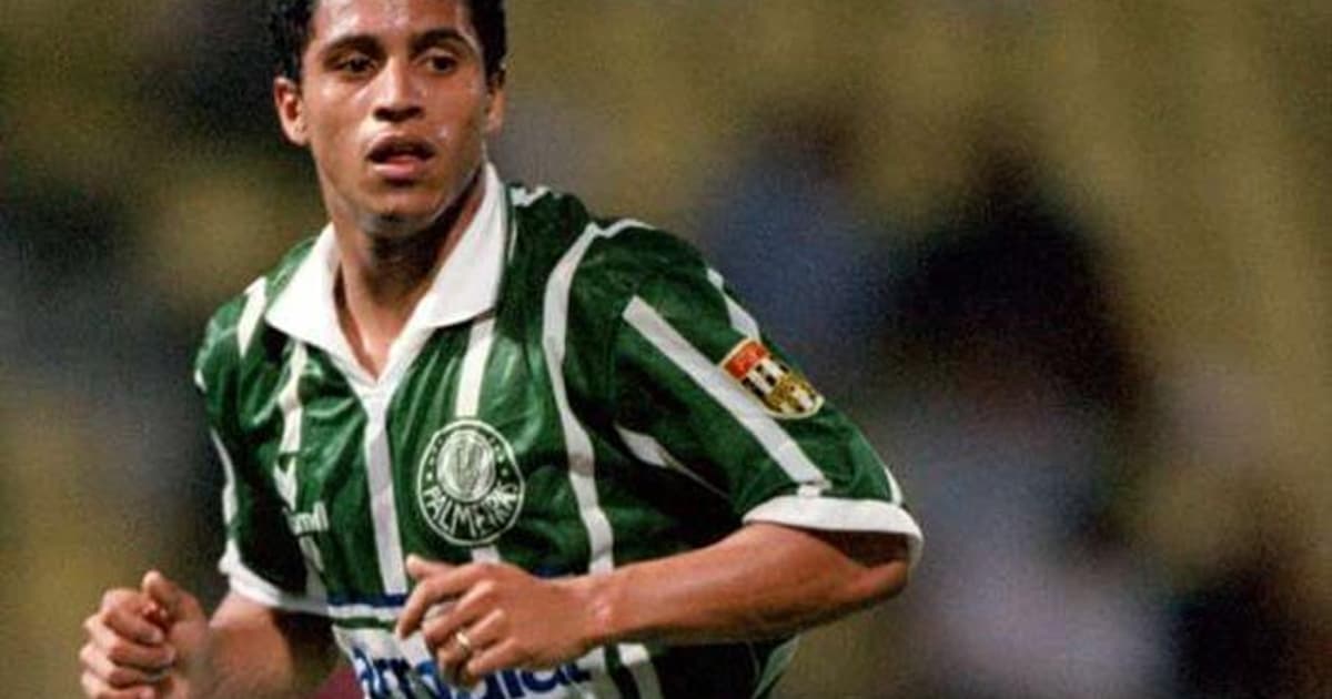 Palmeiras responde Roberto Carlos, que pediu desculpas por jogar no Corinthians