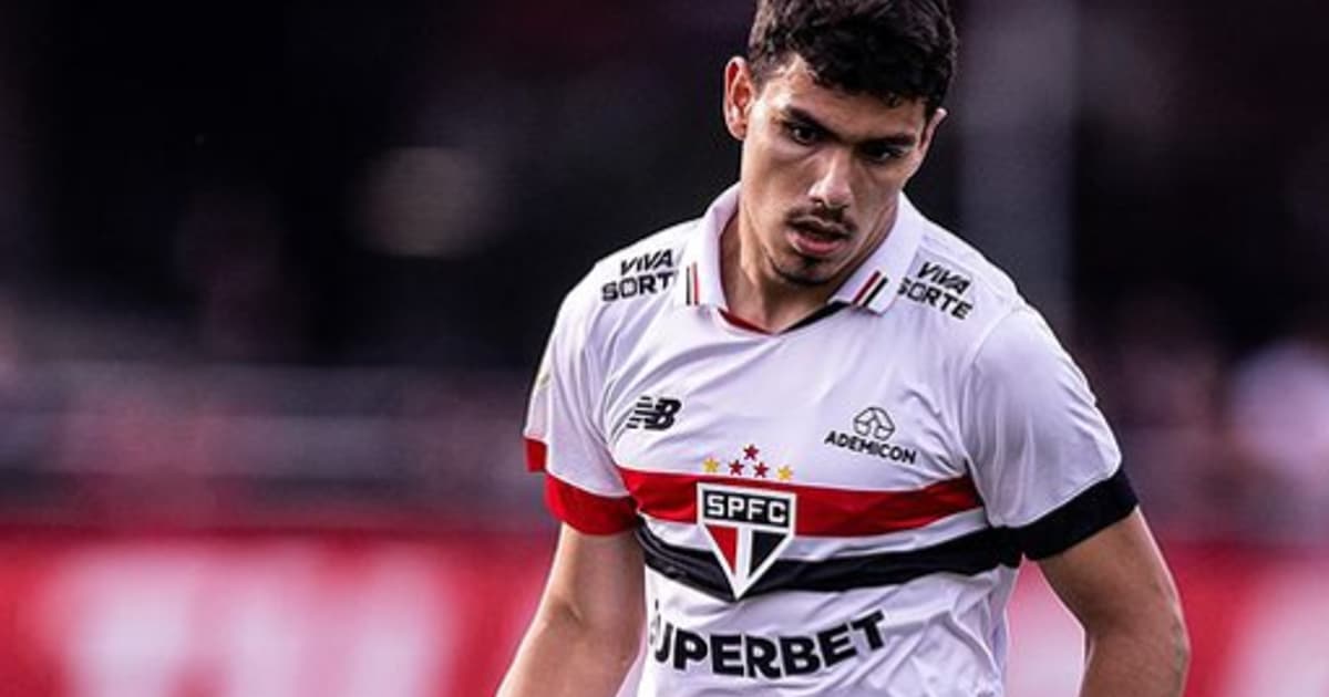 Moreira chega à pré-temporada do Al-Nasr e se aproxima de assinatura