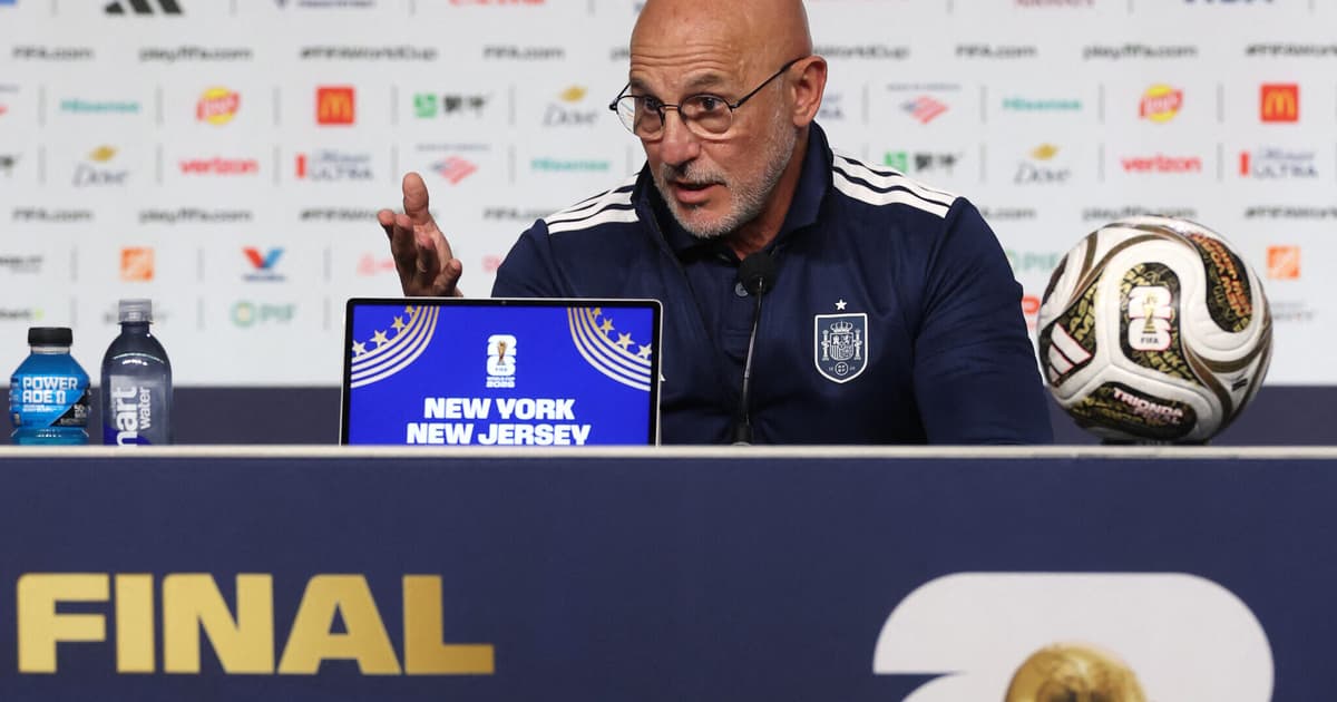 Técnico da Espanha diz que aceita perder final de Copa se chegar a ela todos os anos