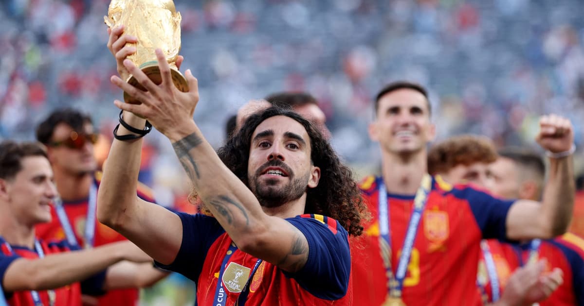 Cucurella exalta força coletiva da Espanha após título: 'Juntos'