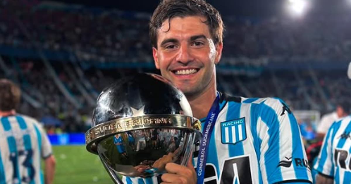 Diretor do Vasco viaja à Argentina para tentar fechar contratação de Sosa