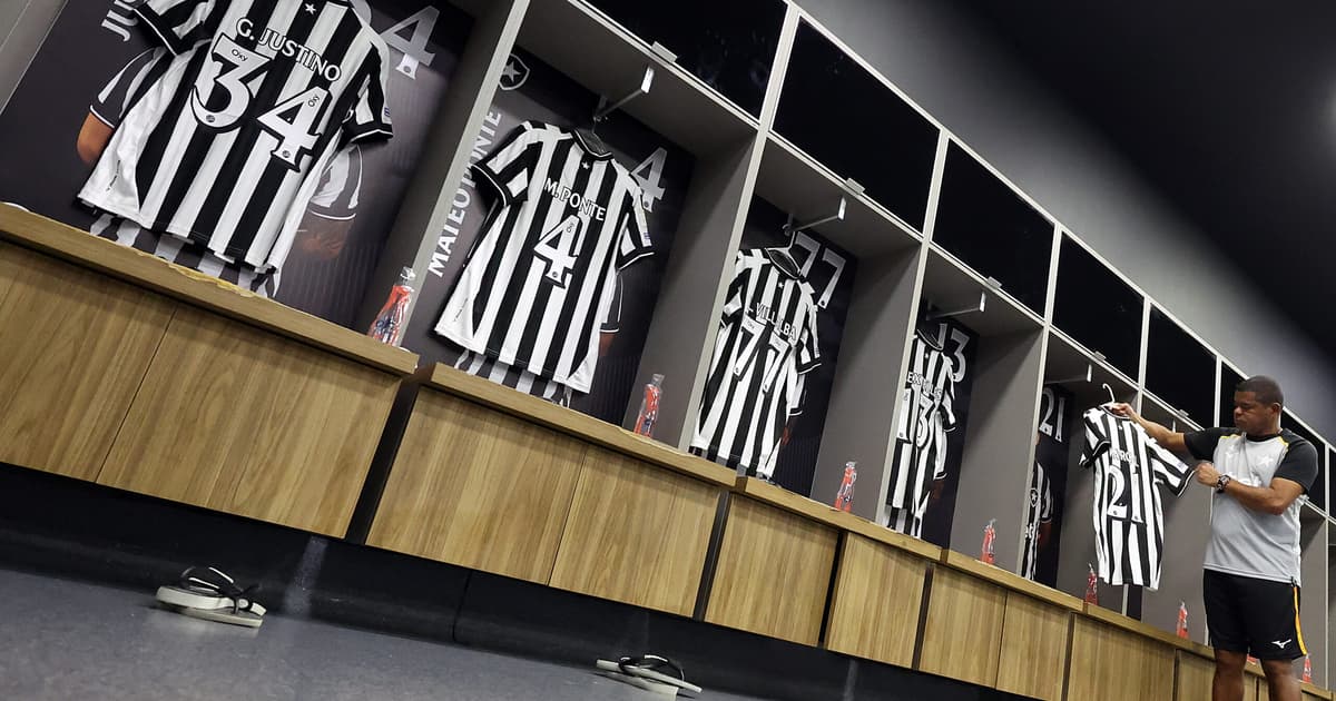 Botafogo está escalado com novidades para enfrentar o Santos; veja time