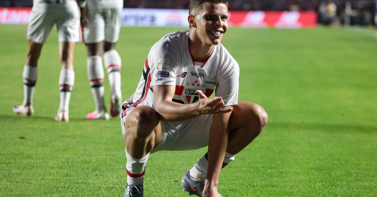 Terapia e conversa com veteranos do São Paulo: Gustavo Santana abre o jogo sobre vaga de titular