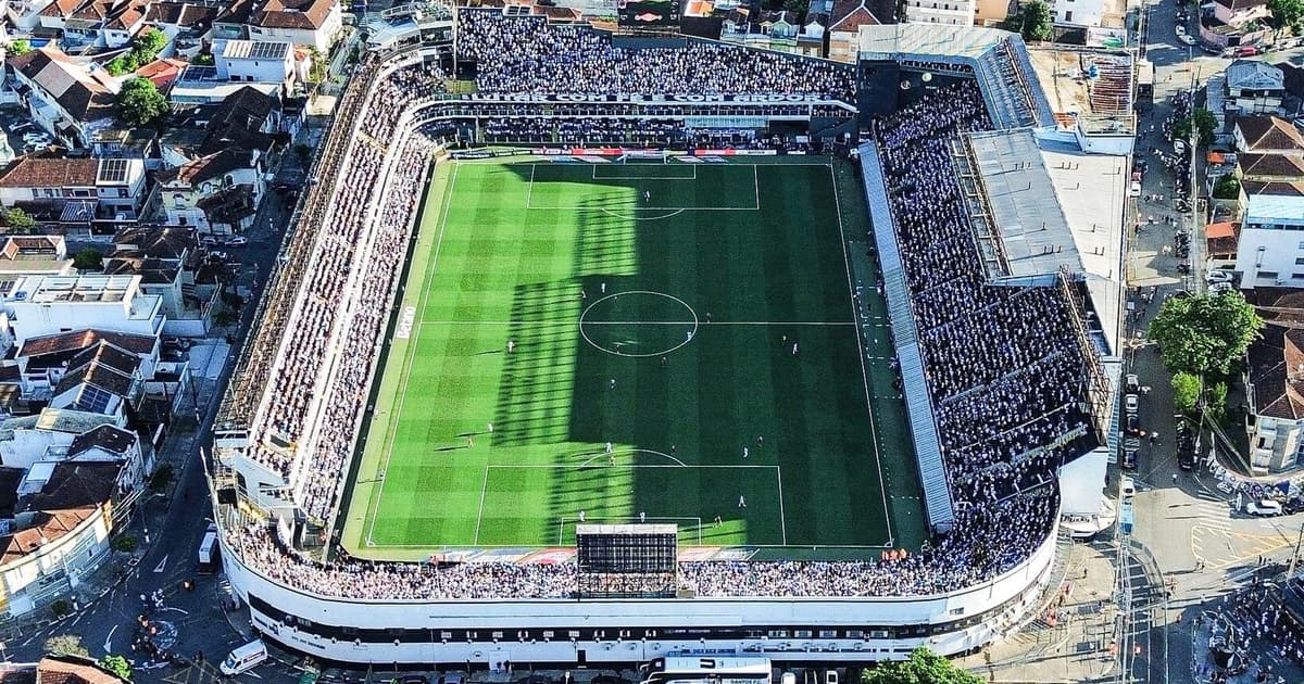 Torcida do Santos esgota ingressos para clássico contra o Palmeiras