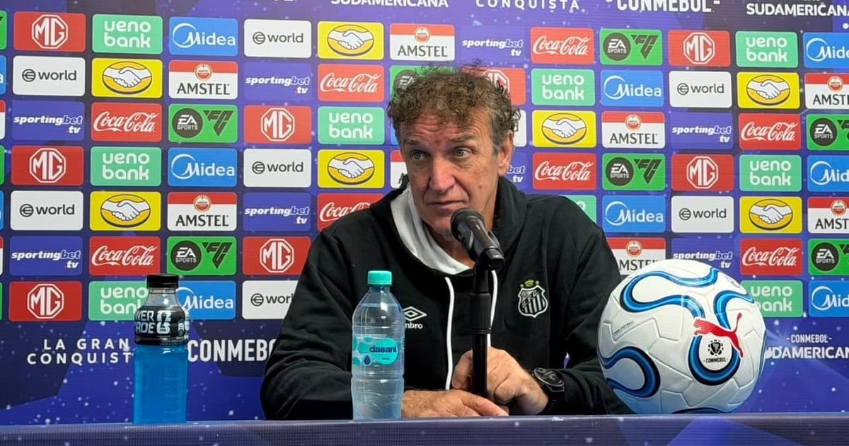 Cuca celebra classificação do Santos e diz que não vai abrir mão de nenhuma competição