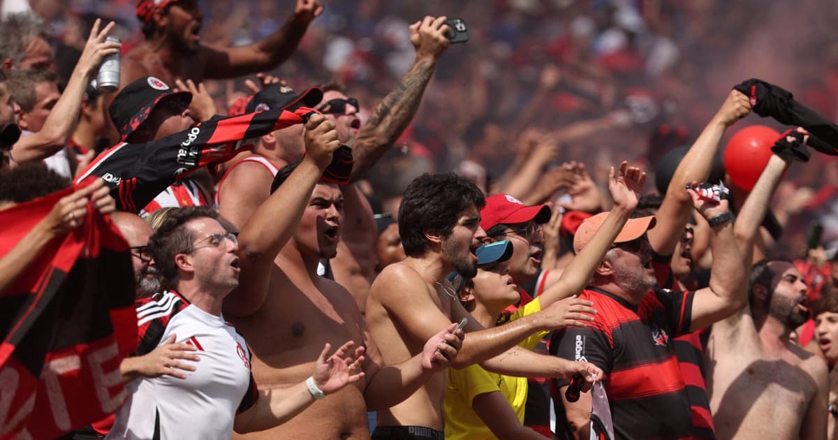 Torcida do Flamengo reage à goleada do Palmeiras sobre o Vasco