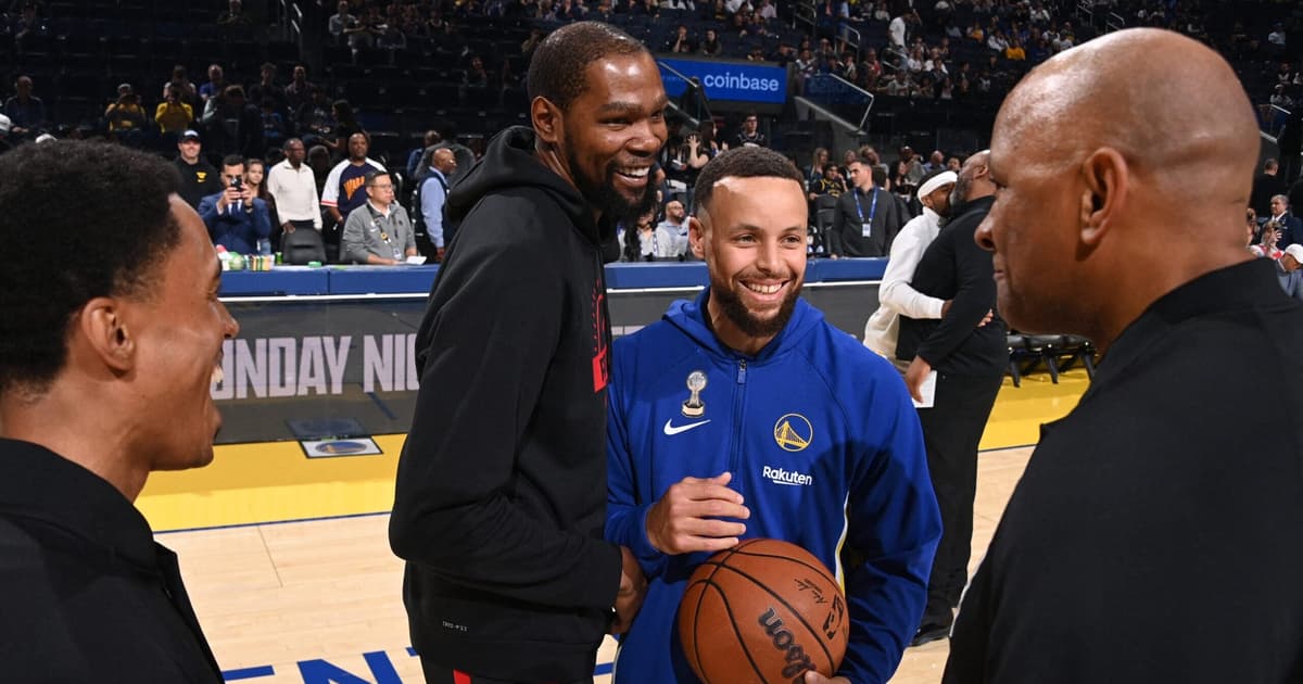 KD compara 76ers de LeBron a Warriors de 2017 e irrita Klay