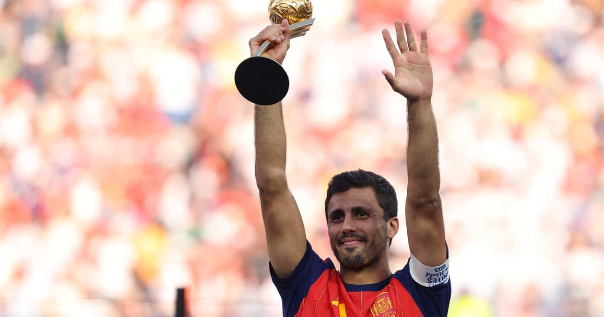 Barcelona prepara terceira oferta por Rodri, e Maresca não descarta saída do meia: 'Janela aberta'
