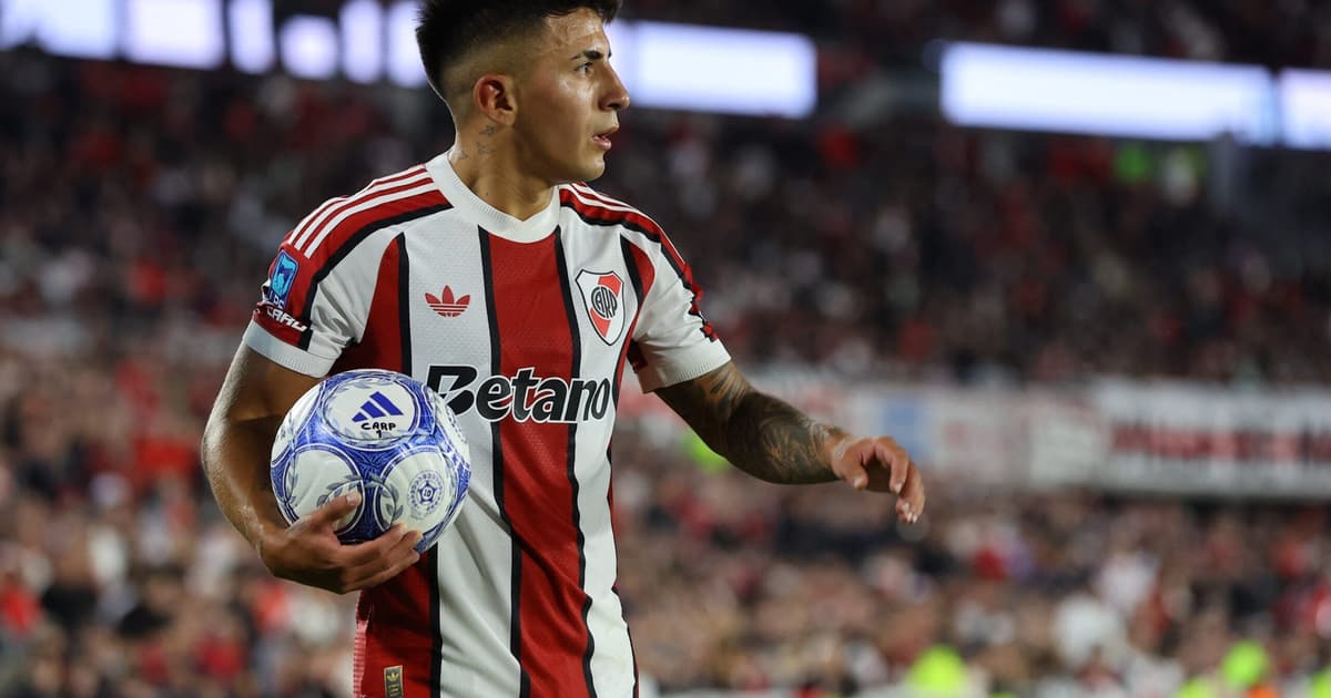 Torcedores do Flamengo enlouquecem com estreia de Almada no River: 'Insano'