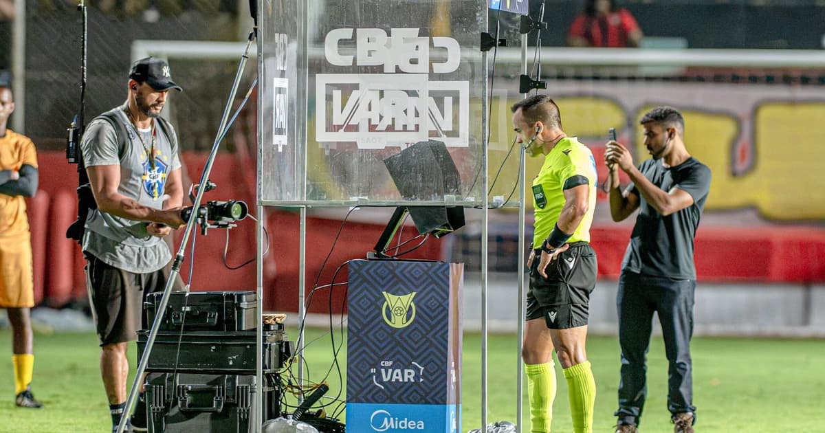 PVC dispara contra nota do Flamengo sobre VAR: 'Não é sobre'