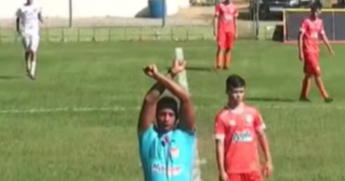 Árbitro denuncia racismo em jogo sub-15 e registra ocorrência
