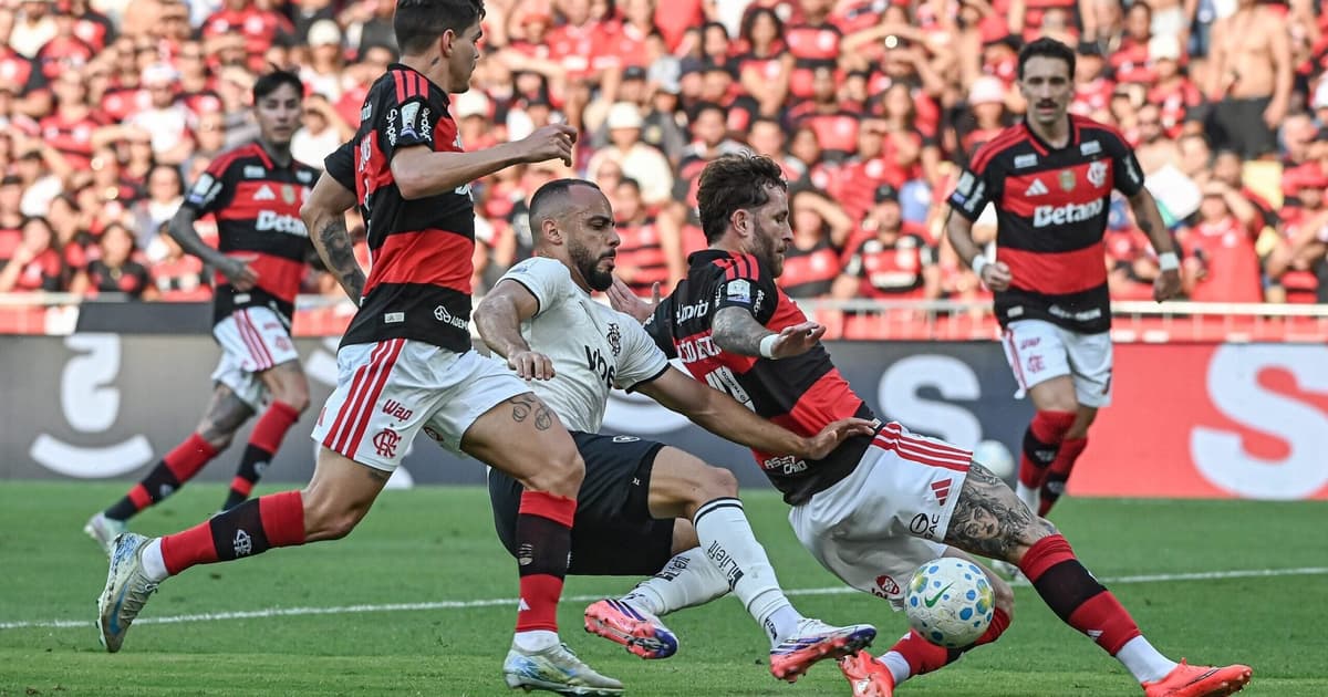 Gol anulado em Flamengo x Botafogo divide opiniões: 'Vergonha'