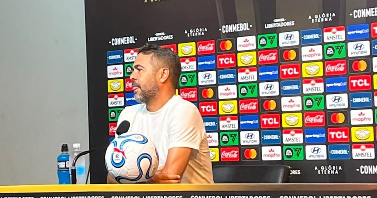Artur Jorge critica arbitragem após empate do Cruzeiro: 'Pareceu teatro do jogador do Flamengo'