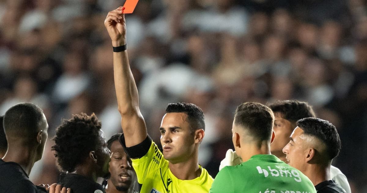 Eric Faria critica polêmica com arbitragem em Vasco x Vitória