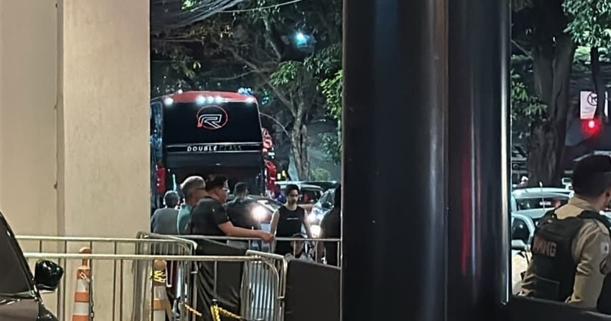 Flamengo chega a Belo Horizonte para duelo com o Cruzeiro pela Libertadores