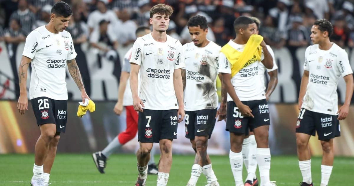 Torcida do Corinthians aponta culpado por queda para o Inter: 'Parabéns'