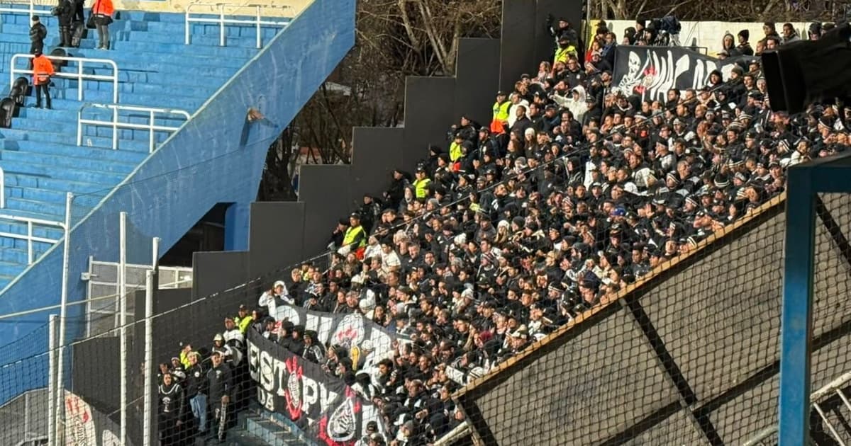 Incidente Pre-Jogo: Torcedores de Rosario e Corinthians Enfrentam Queda nas Arquibancadas