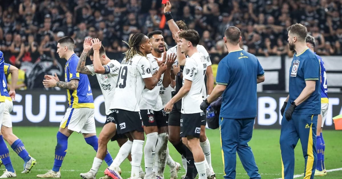 Decisão da arbitragem em Corinthians x Rosário Central divide opiniões
