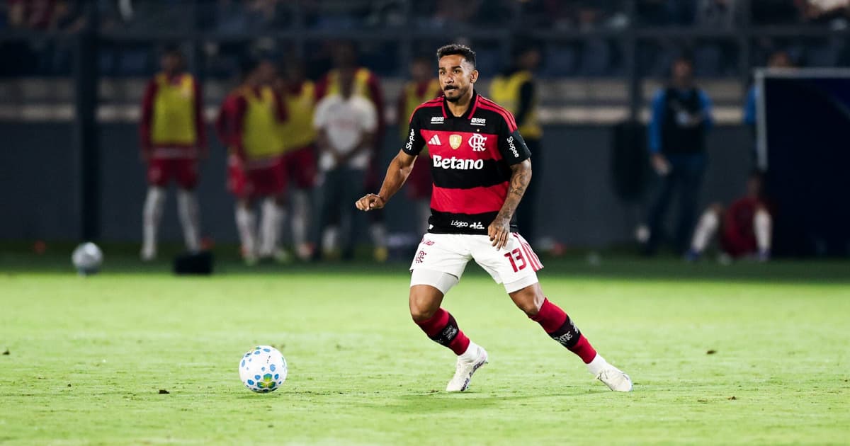 Danilo rebate rumores e destaca ambiente coeso no Flamengo