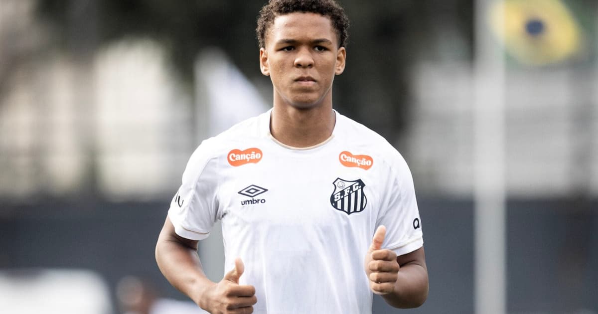Joia do Santos marca hat-trick em goleada pelo Paulistão Sub-17
