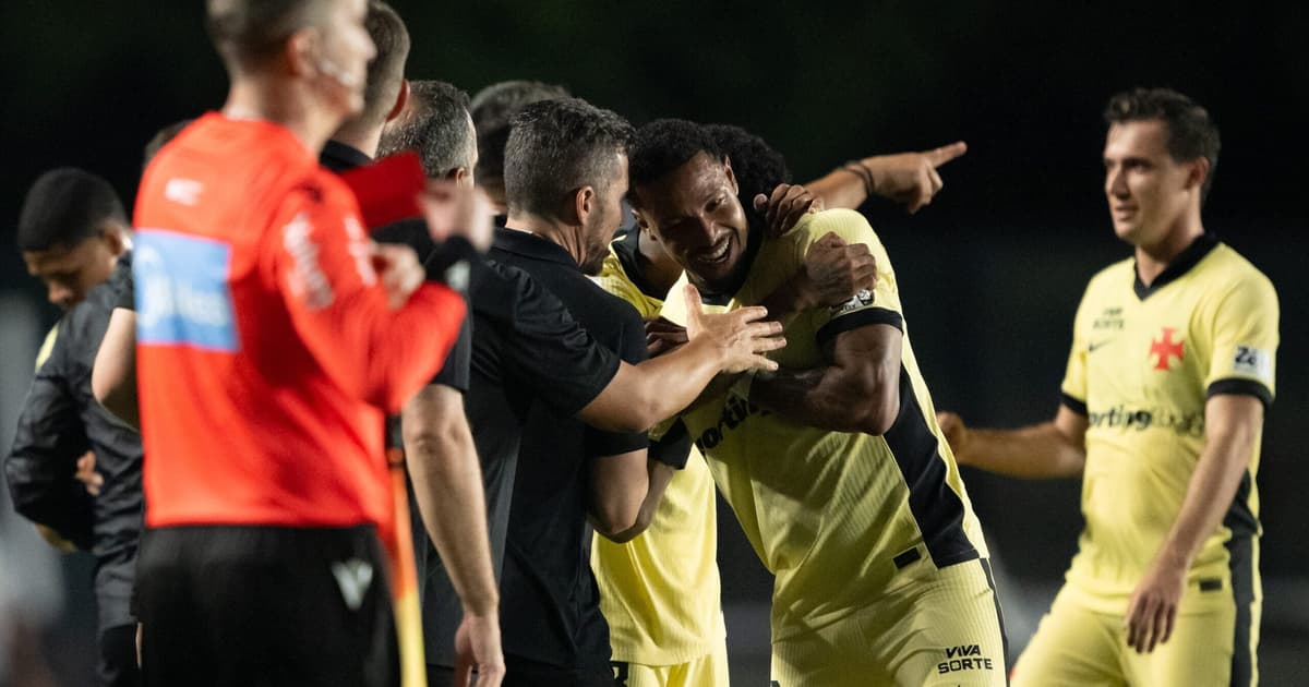 David minimiza gols perdidos e elogia Pedro Emanuel após vitória do Vasco
