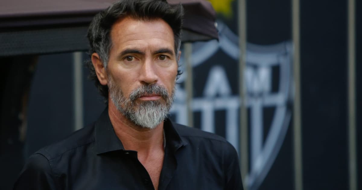 Atlético deve contratar mais um zagueiro? Domínguez responde
