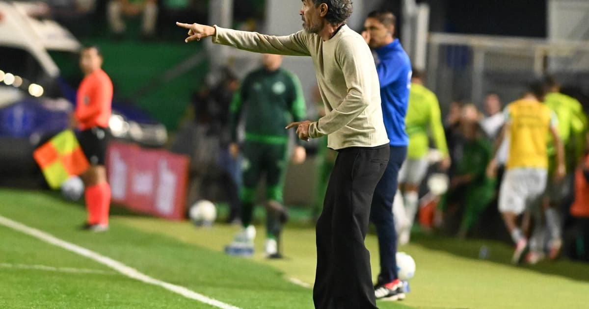 Domínguez admite dificuldade do Atlético mas exalta: 'Acreditar até a última jogada'