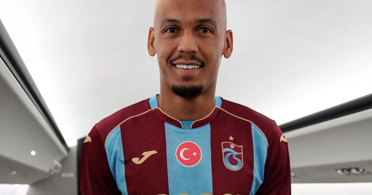 Meia da Seleção Brasileira é anunciado por clube de Salah