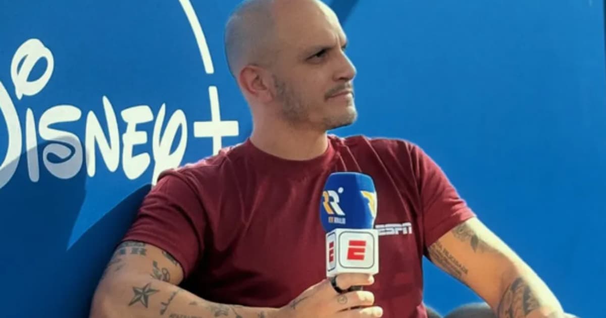 Fábio Santos prevê jogo difícil em Rosario Central x Corinthians
