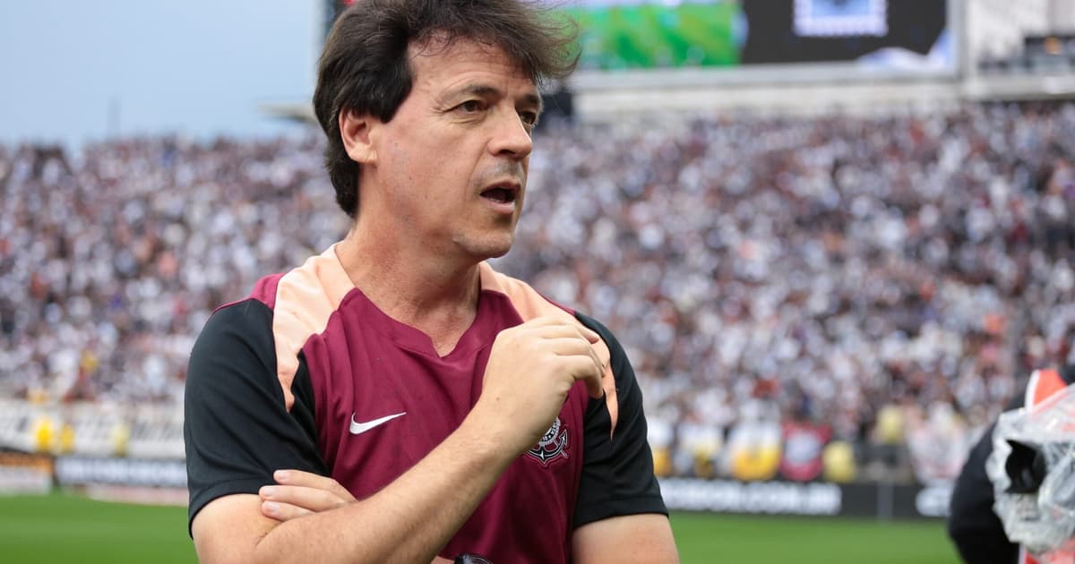 Diniz admite incômodo com sequência de derrotas do Corinthians no Brasileirão