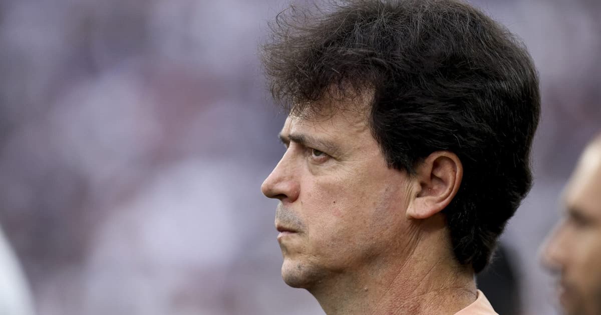 Diniz explica ausência de Carrillo e cobra Corinthians após derrota