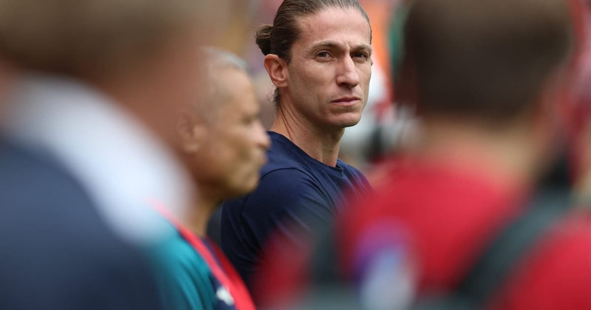 Monaco de Filipe Luís vence Liverpool de virada em amistoso