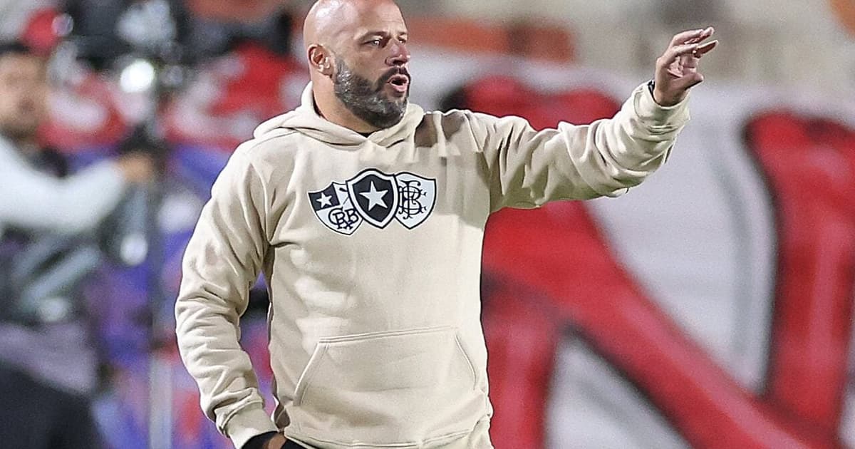 Franclim Carvalho é sincero sobre goleada sofrida pelo Botafogo: 'Envergonha'
