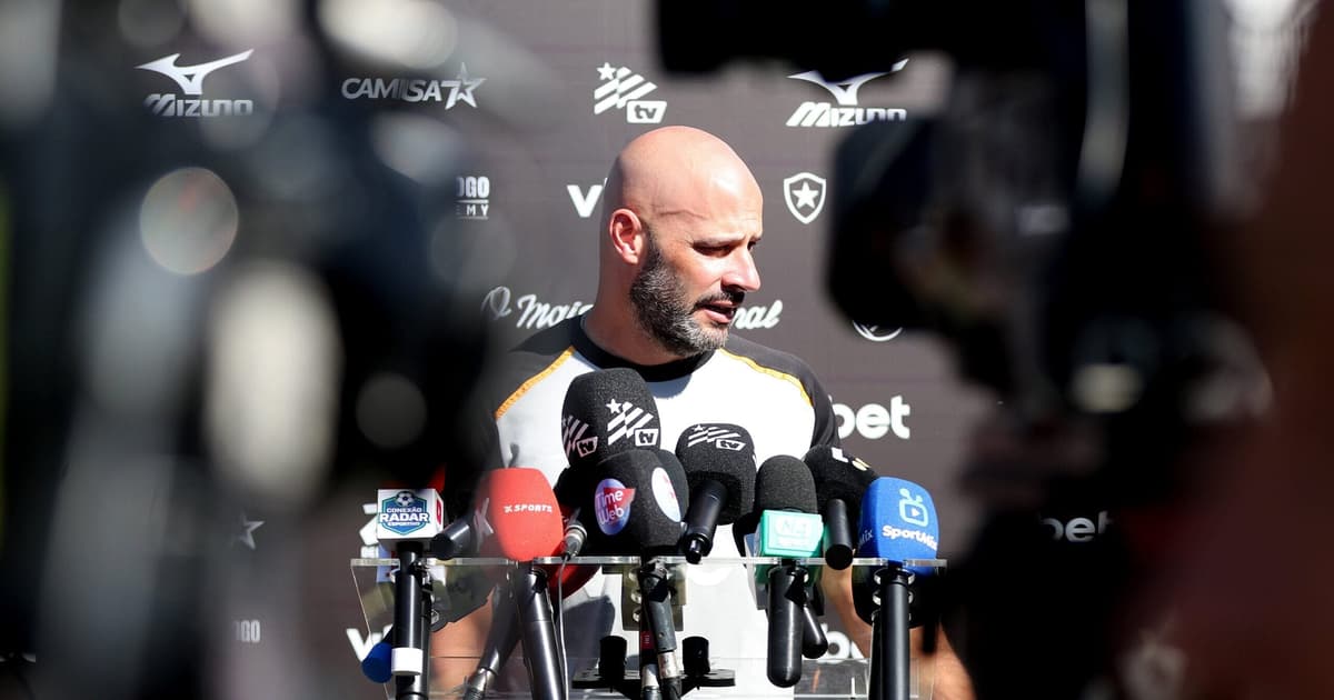 Franclim estuda opções para o Botafogo com desfalque de Huguinho