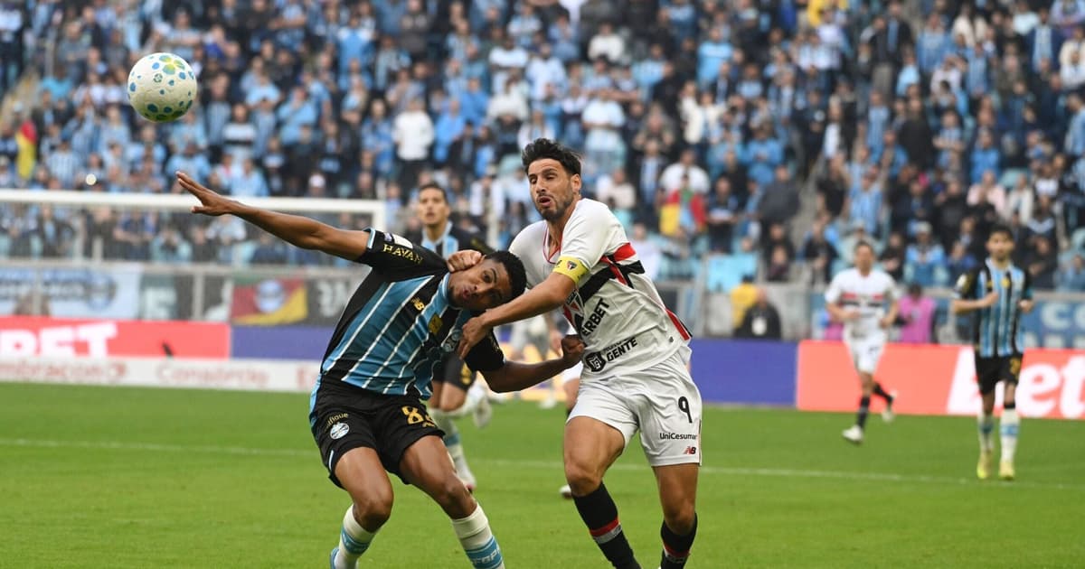 São Paulo sofre virada e é derrotado pelo Grêmio no Brasileiro