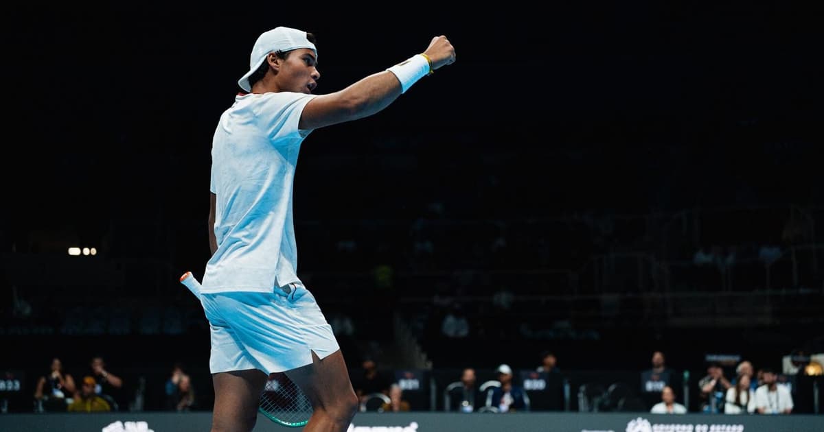 Guto Miguel sobe quase 200 posições no ranking da ATP