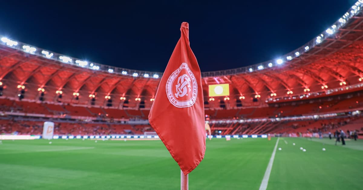 Internacional oferece trator como garantia em dívida na Justiça