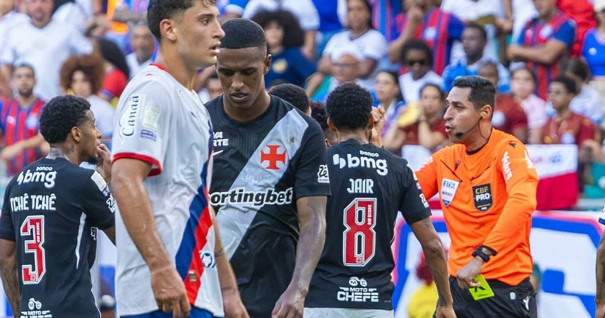 Decisão da arbitragem em Bahia x Vasco revolta torcedores: 'Absurdo'