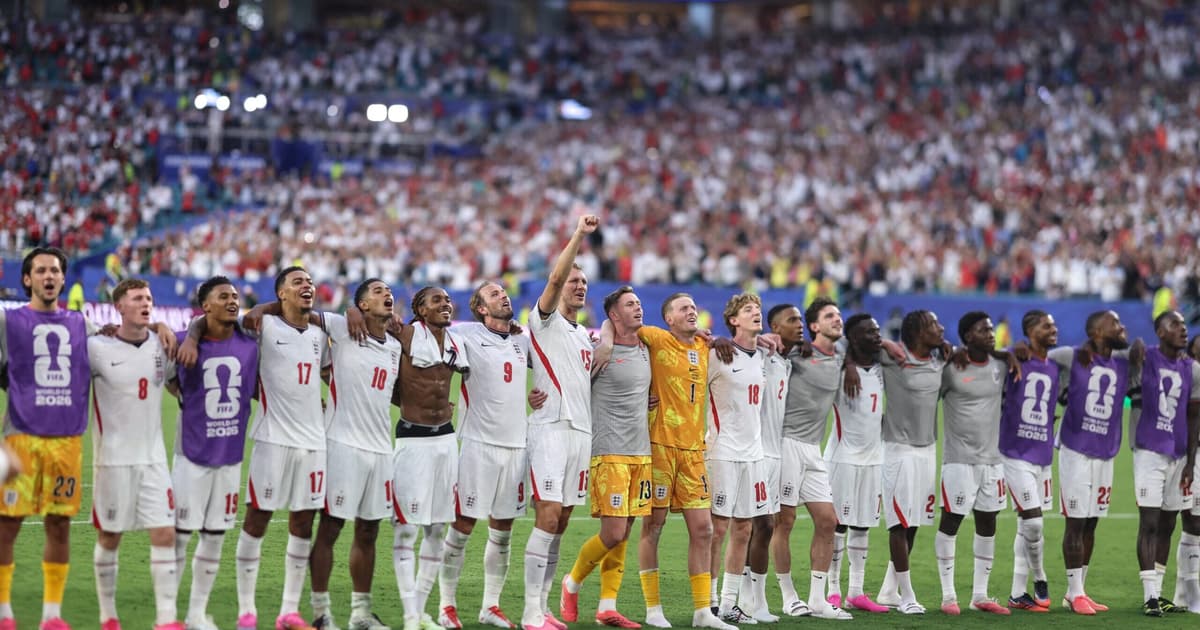 Destaque da Inglaterra demonstra interesse no futebol saudita