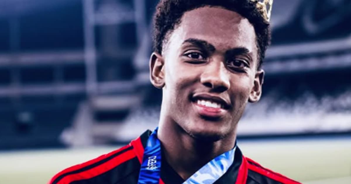'Michael Jordan' do Flamengo marca golaço contra o Corinthians; veja
