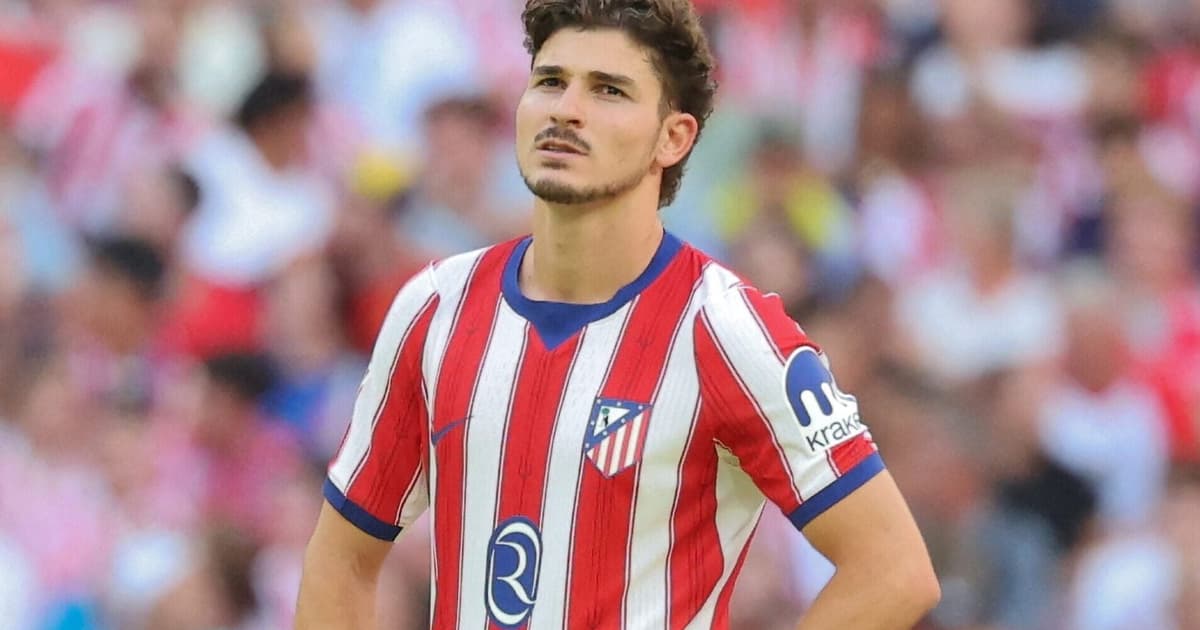 Julián Álvarez retoma treinos no Atlético em meio a interesse do City