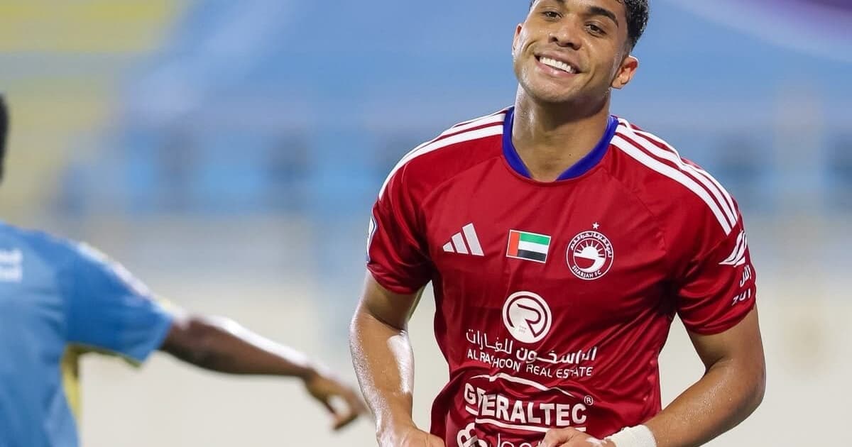 Emprestado pelo Athletico, Julimar estreia nos Emirados Árabes com gol