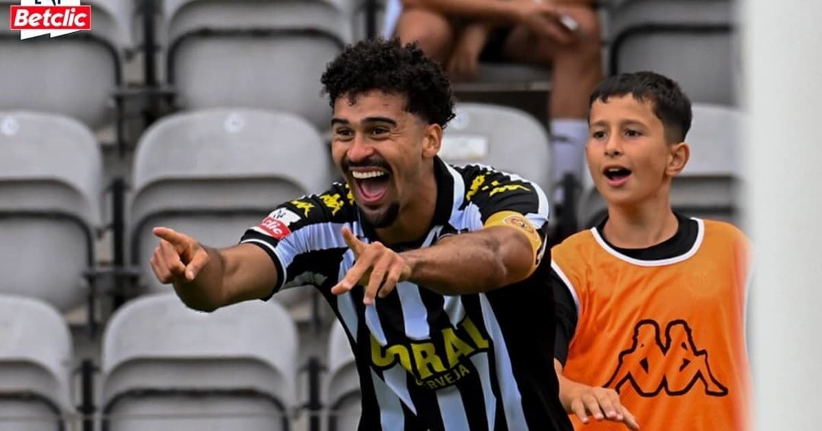 Ex-Corinthians, Léo Santos atinge marca em clube português