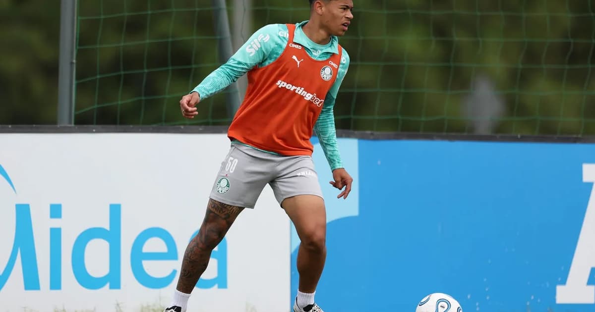Palmeiras treina no Paraguai, e Abel recebe homenagem