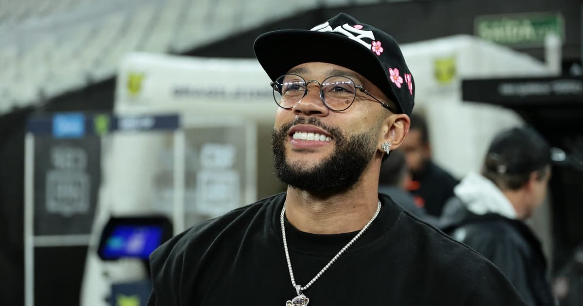 A vida de Memphis fora de campo durante passagem no Corinthians; relembre